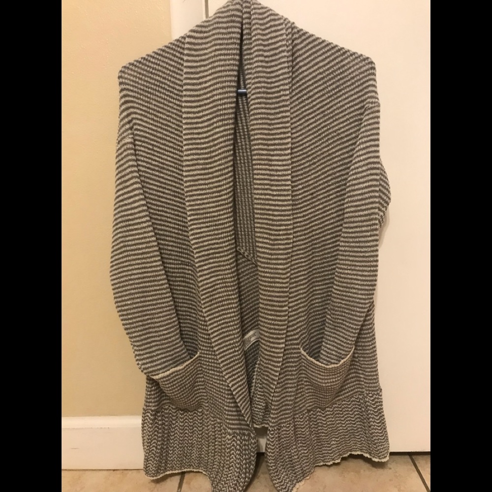 Knox Rose grey stripped sweater. Perfect fall accent.